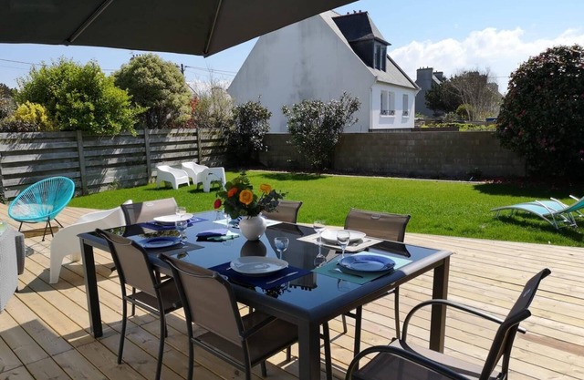 Spacious house 200m from Lilia's beaches & restaurants