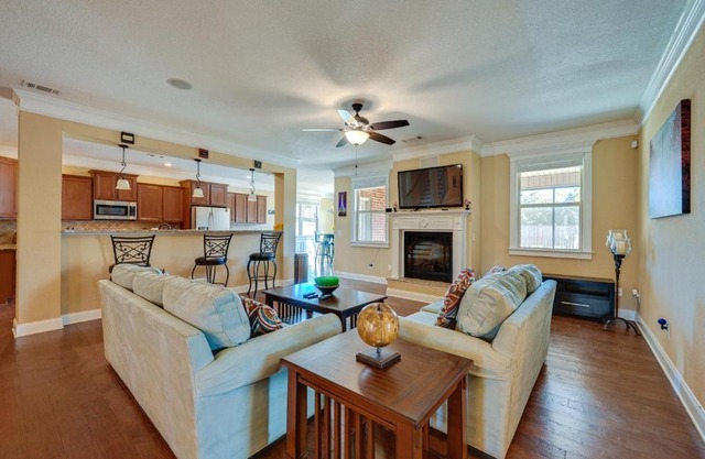 Spacious Kathleen Vacation Rental with Fireplace