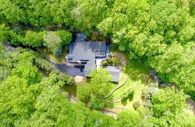 10% WKLY DISC! SPACIOUS KITCHEN, GREAT OUTDOOR SPACE, FIRE TABLE, GAME RM, WIFI