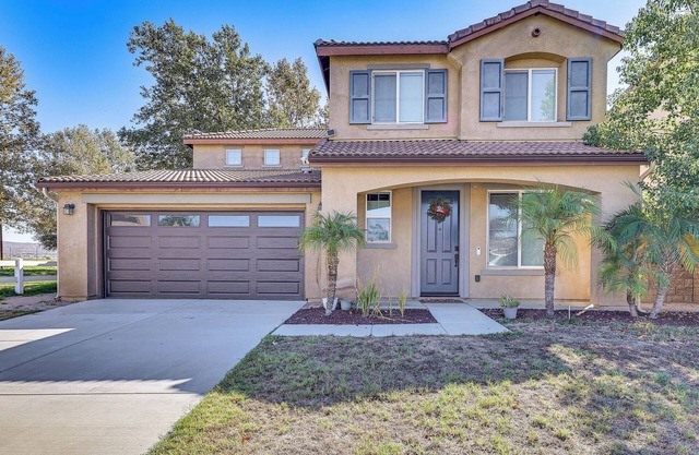Spacious Menifee Home w/ Patio, 9 Mi to Lake!