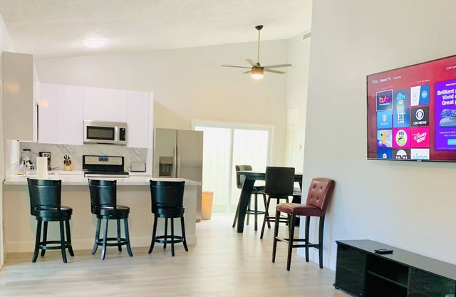 Spacious Miami House/5 mins from Marina/Ocean/Pool/Tennis
