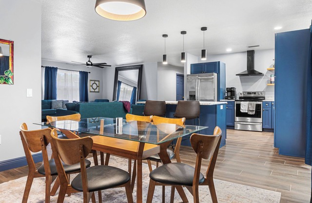 Spacious Mid-Century Modern Retreat near Spring