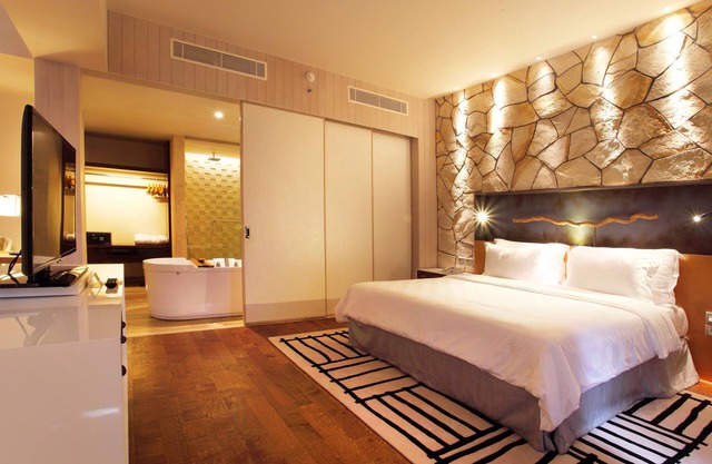 Amplia y moderna suite con artículos gratuitos de minibar (T Sand Suite6)