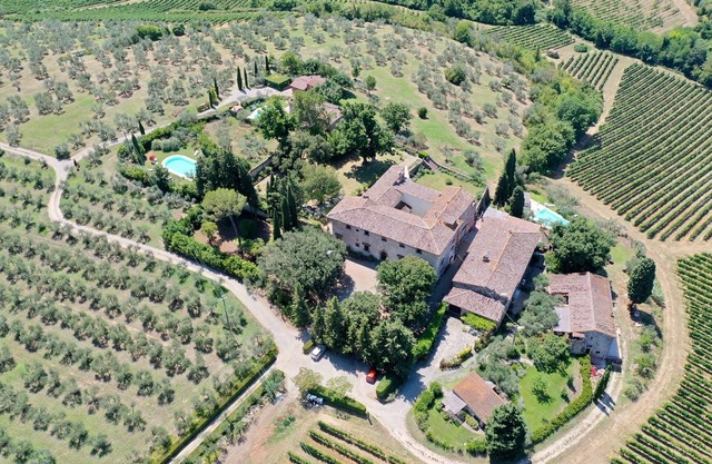 Spacious villa in Toscana with swimming pools - Near Florence Villa Casavecchia