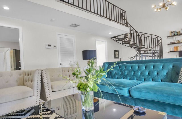 Posh Wikiwa Springs Getaway