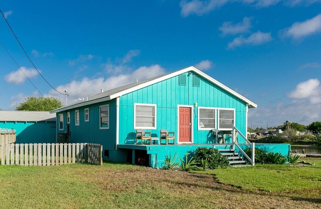 NINGUN DAÑO DE HURACAN! 2BR / 2BA Laguna Madre Bayhouse - Ideal para familias y pescadores