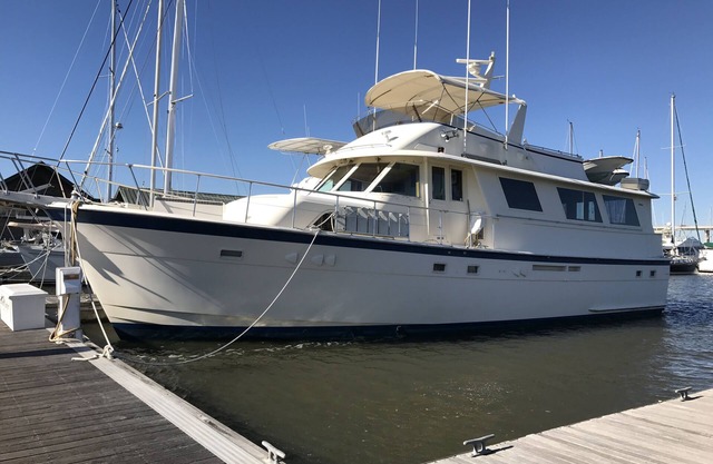 Pasar el fin de semana a bordo de su propio yate privado en Charleston histórico