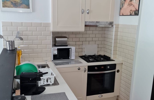 Splendid Apartment Bright and Central