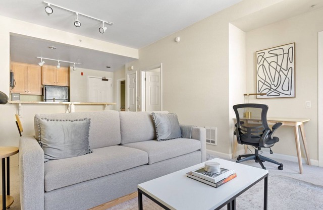 Splendid San Bruno 1BR w/ Gym, Pool & Spa, near highways, by Blueground