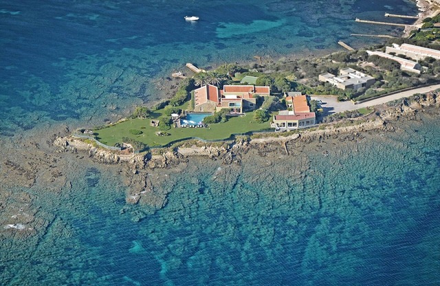 Espléndida Villa pieds dans l'eau en una ubicación espectacular junto al mar