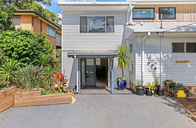 Noonan Point Annex - apartamento de dos niveles