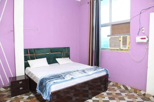 SPOT ON Shree Krishna Palace