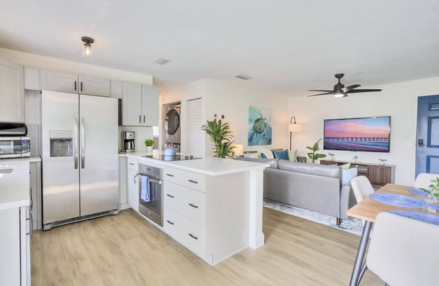 No Cleaning Fee Honeymoon Isle Free Beach Pass King Beds Free Parking