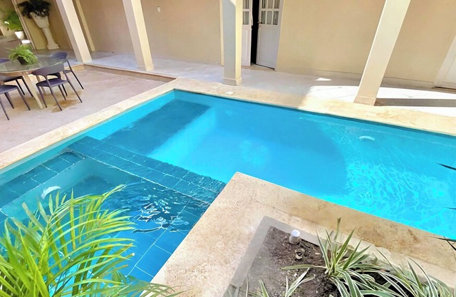 CAR 11BR Colonial Kings Mansion + Free Bonus