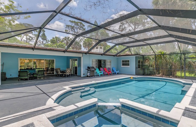 Sprawling 5bd/3ba Pool Spa Chef Kitchen Dntn Melb