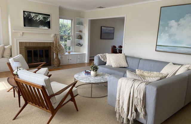 Spring Lake NJ nestled perfectly between downtown and two blocks from the beach!