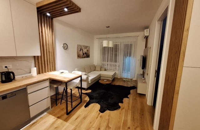 Stan na dan Trn Laktasi Apartman Andrea