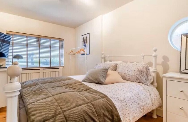 Home-Balcón-Baño privado