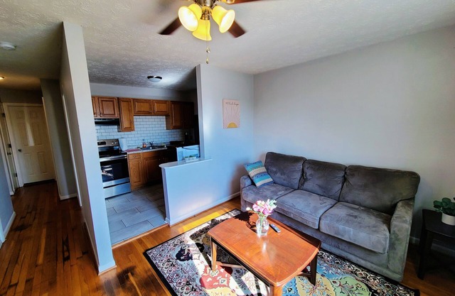 Stay Central in Style - UK/DT/Keeneland/Rupp