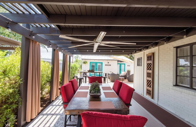 Stay close to concerts, sports and culture in our artistic historic monarch home