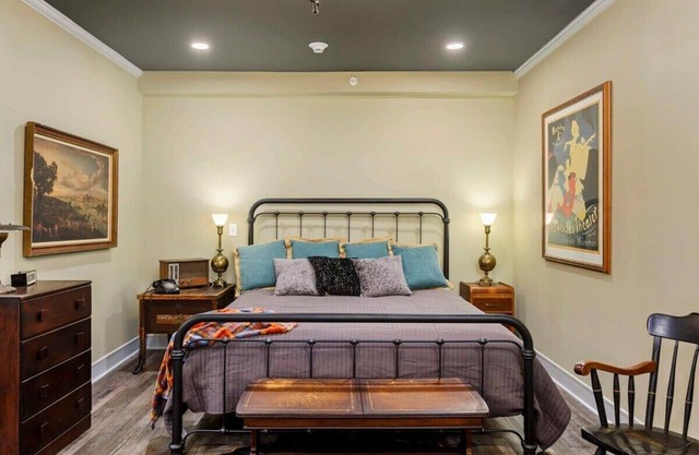 Park House on Main 2B