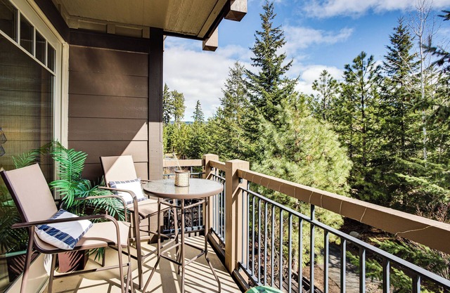 Stay & Play: Suncadia Resort Condo in Cle Elum