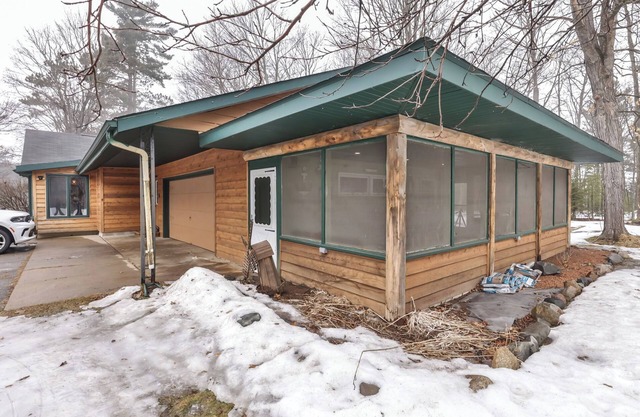 Stepaway Vacation Rentals- Cedar Haven