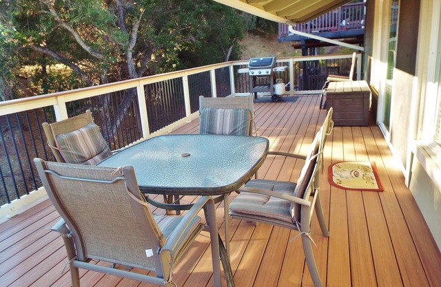 Pasos para el puerto deportivo y la piscina comunitaria, deslizamiento privado, Wifi y Direct TV