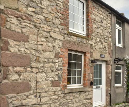 Stone Cottage in Wirksworth near Peak District