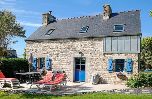 Casa de piedra en Bretaña cerca de Roscoff
