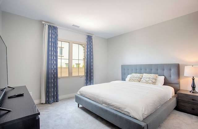 Stonegate Community Gem|20% Off Offer|Flexible Lease with Garage Access #7101