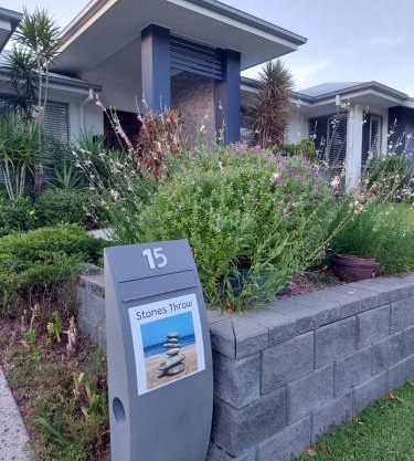 Stones Throw at Sapphire