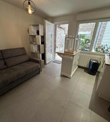 Studette des blancs moutons