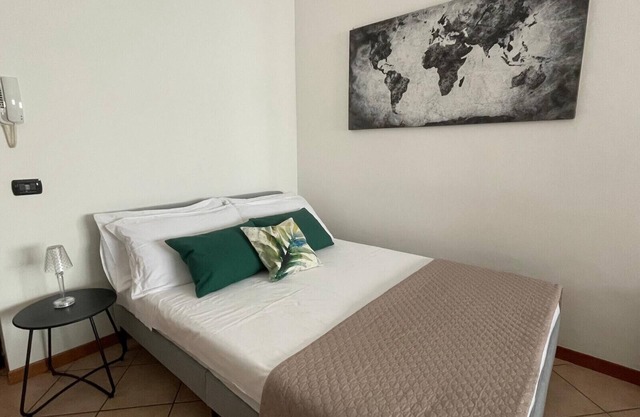 Studio 15 min from Rho Fiera (Foliage House)