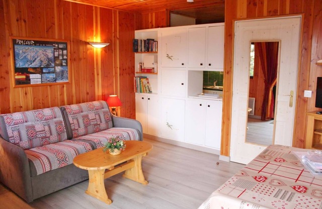 Studio *** 30 m² PRA-LOUP 1600 m at the foot of the slopes. Southern Alps