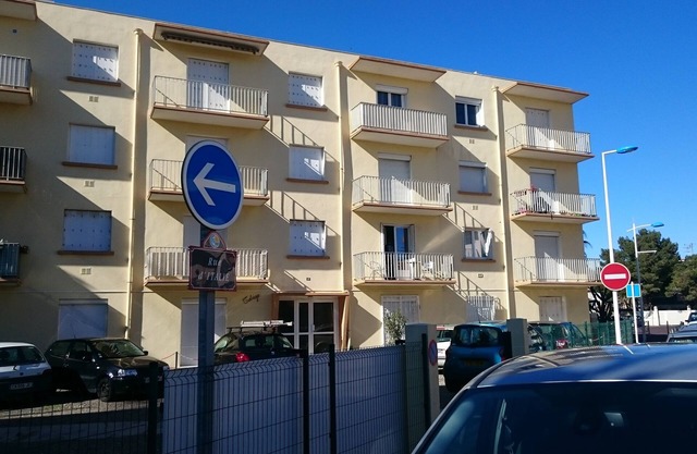 Estudio 4 personas a 200 metros de playa clasificado 2 estrellas