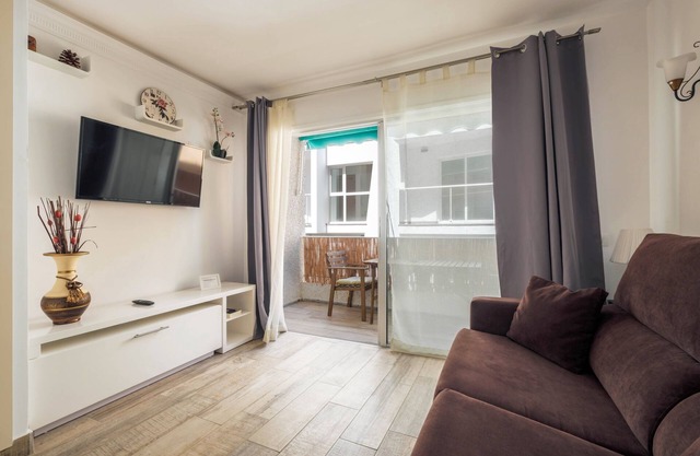 Acogedor Estudio Centro Medano cerca de la playa con Wi-Fi y balcón