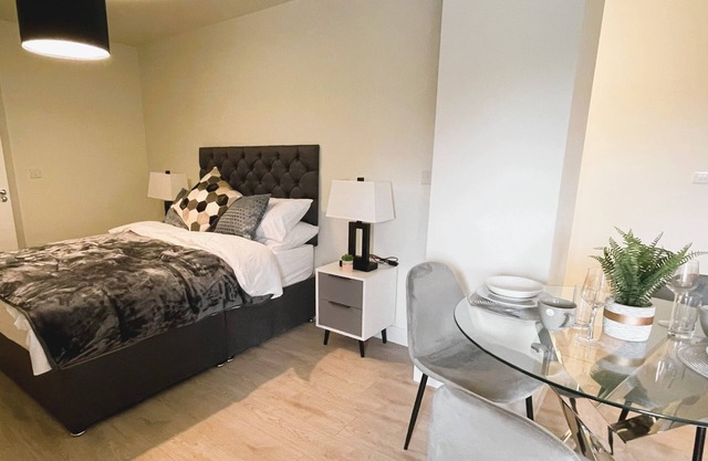 Estudio-De Lujo-Vista a lugar emblemático-Baño Privado