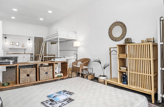 Apartamento estudio 'La Casita Blanca' con Wi-Fi y aire acondicionado