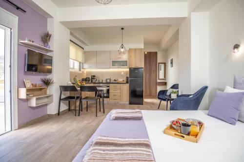 Studio Athena with panoramic view of MakryGialos