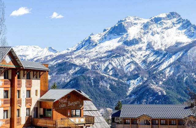 Estudio con Wi-Fi GRATUITO a 250 metros de los comercios y 300 metros de tiendas remanentes