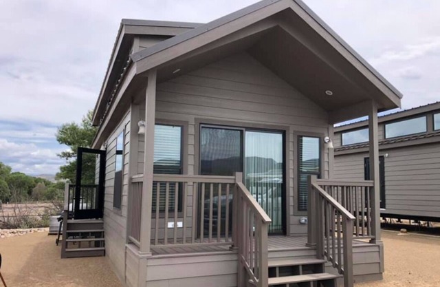 Cottage Cabin 317 Sleeps 6 (Studio w / loft and sofa sleeper) at Resort