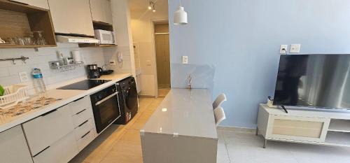 Studio com Terraço - Shop Morumbi e Consulado EUA!