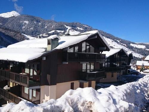 Studio cosy avec mezzanine, 27m², 2/3 pers, Équipé, Wifi, Balcon, Proche ski et commerces - FR-1-342-293