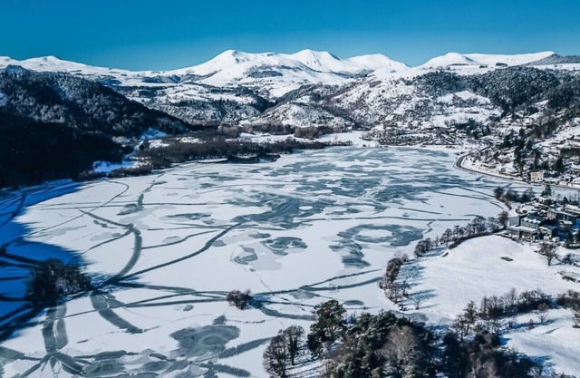 Studio dans le bourg médiéval de Murol
