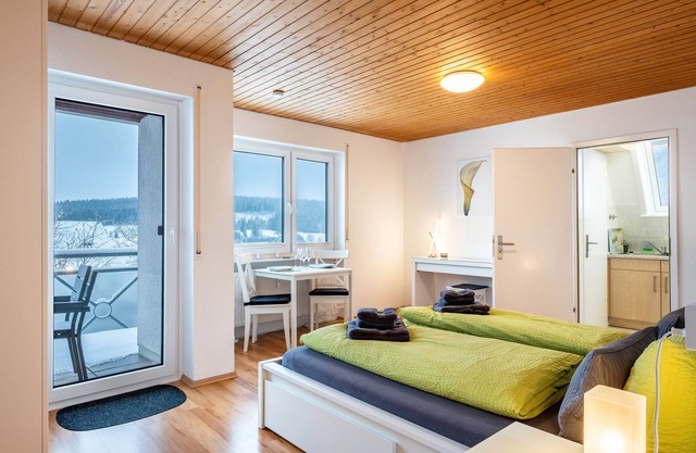 Apartamento tipo estudio 'Schwarzwaldblick F App 6 con piscina' y Wi-Fi