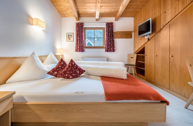 Estudio "Duregger Nest" con vistas a la montaña, jardín y Wi-Fi