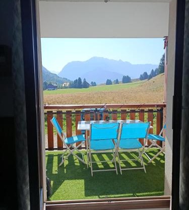 Studio en station de ski familiale, vue sur les montagnes