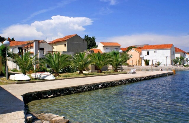 Apartamento-estudio with terrace Drace, Peljesac (AS-10126-a)