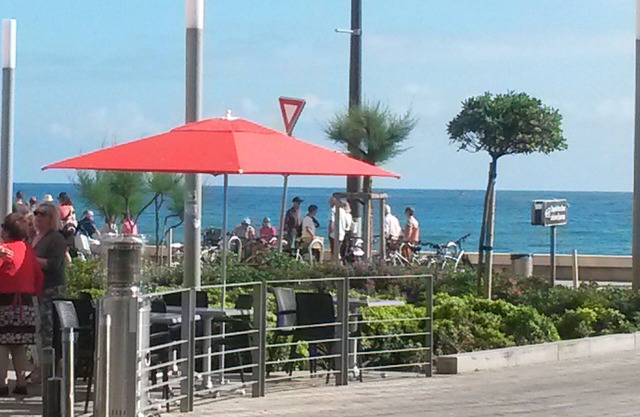 Estudio idealmente situado en pequeña residencia.